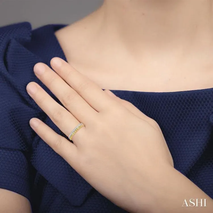1/5 ctw Pyramid Bead and Round Cut Diamond Wedding Band in 14K Yellow Gold