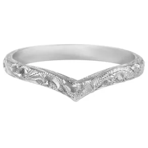 2.5mm Platinum V-Shaped Wedding Ring with Engraved Paisley Pattern