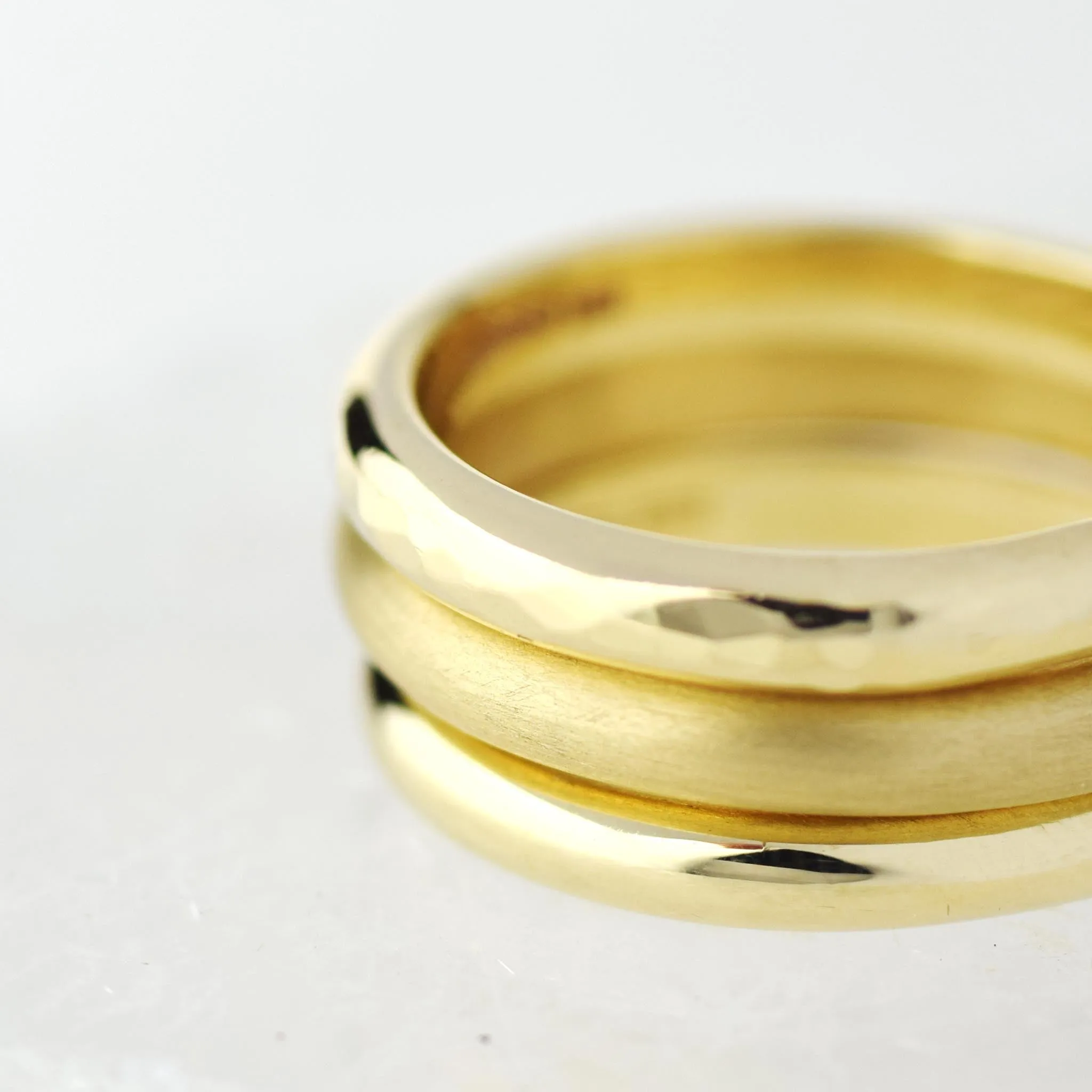 3mm Hammered 9ct Gold Wedding Ring