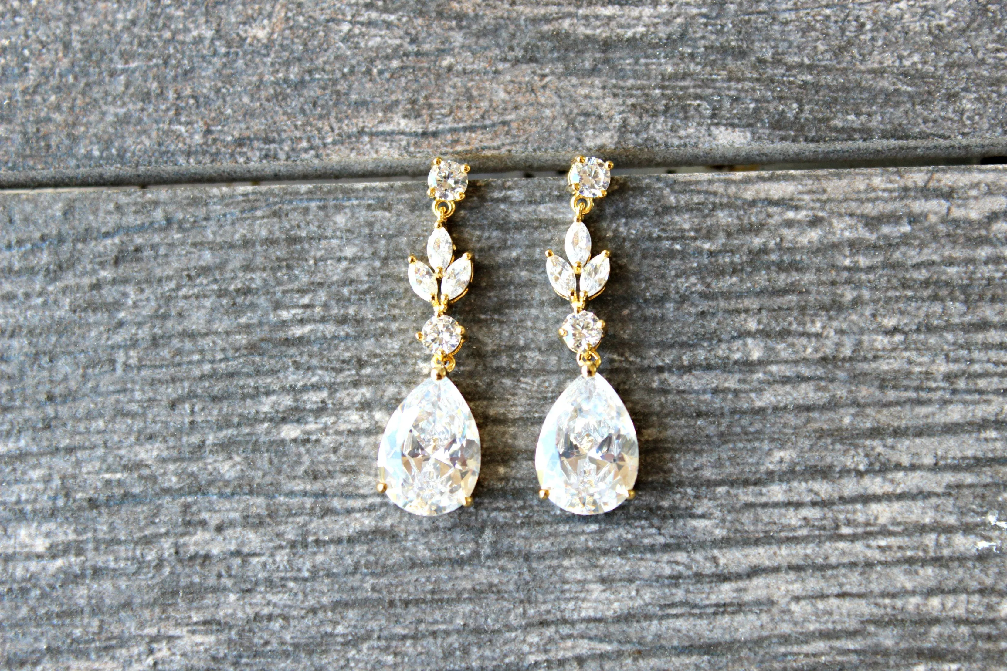 ADELIE Simulated Diamond Necklace and Earrings Set