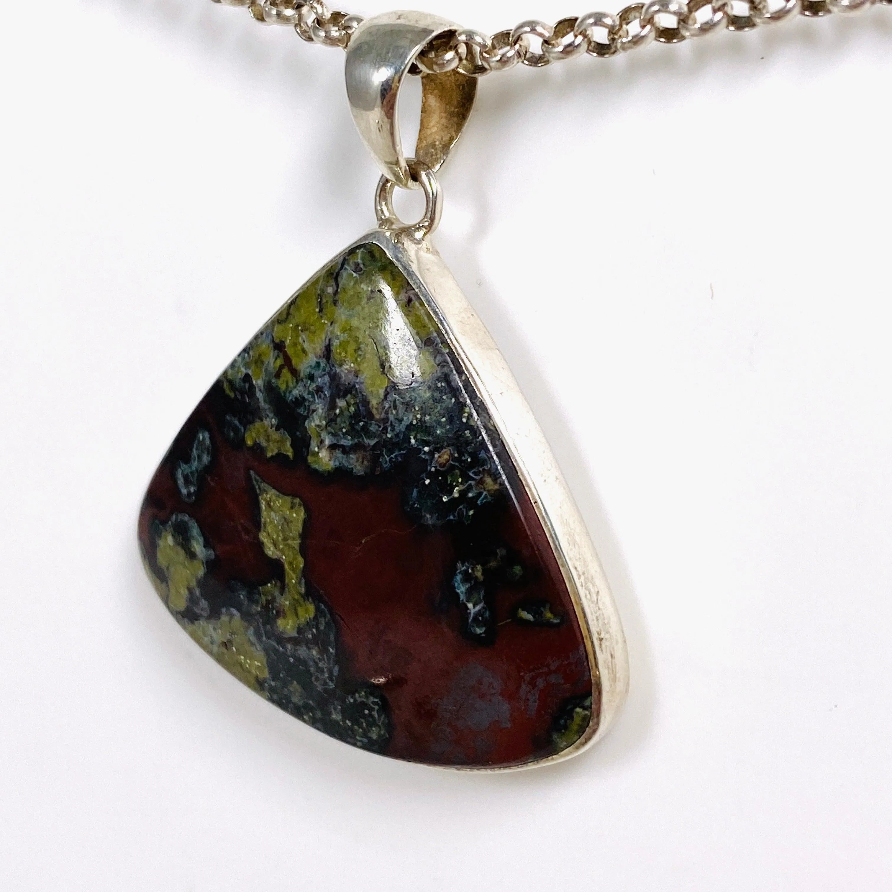 Bastite "Dragon's Blood Stone" Teardrop Pendant KPGJ2906