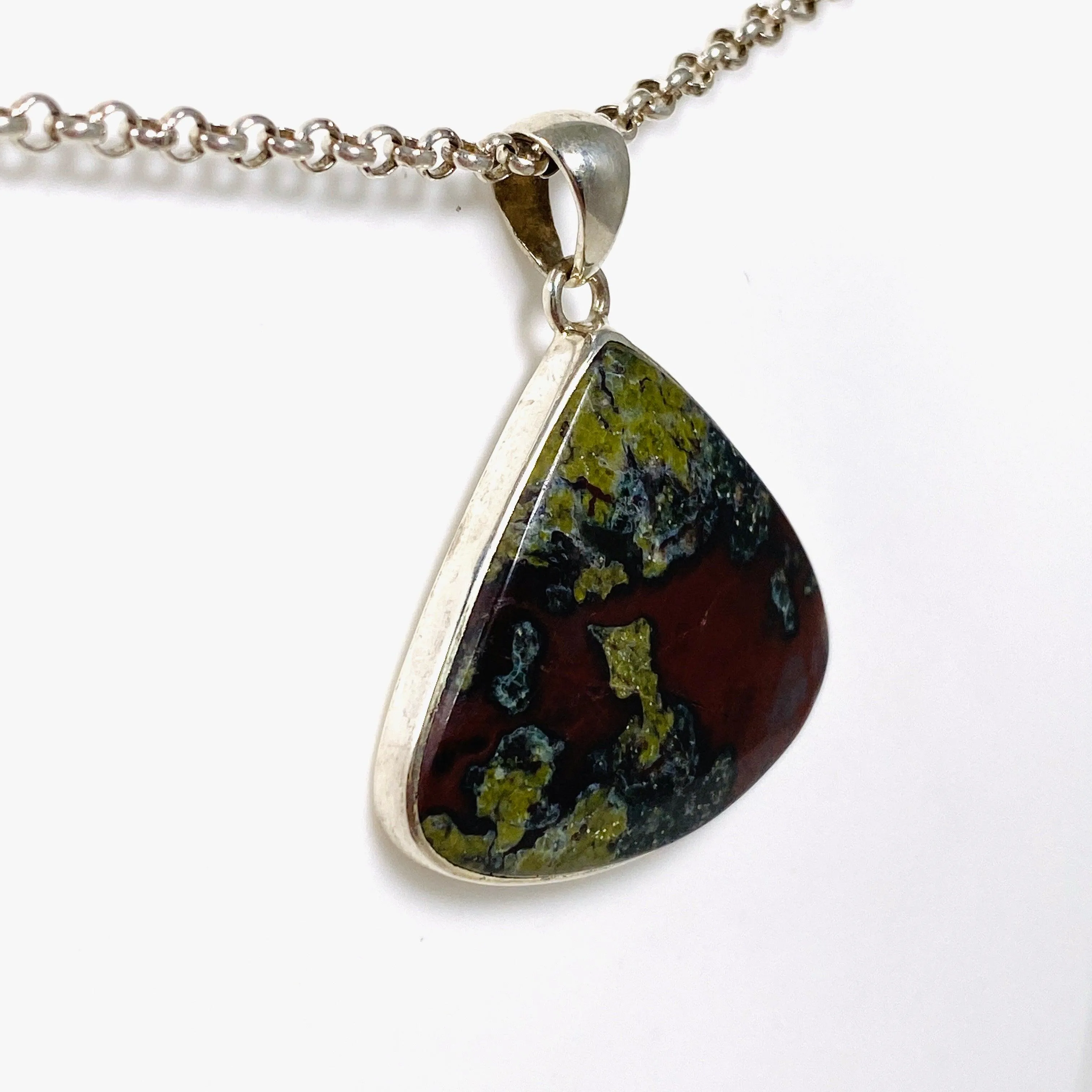 Bastite "Dragon's Blood Stone" Teardrop Pendant KPGJ2906