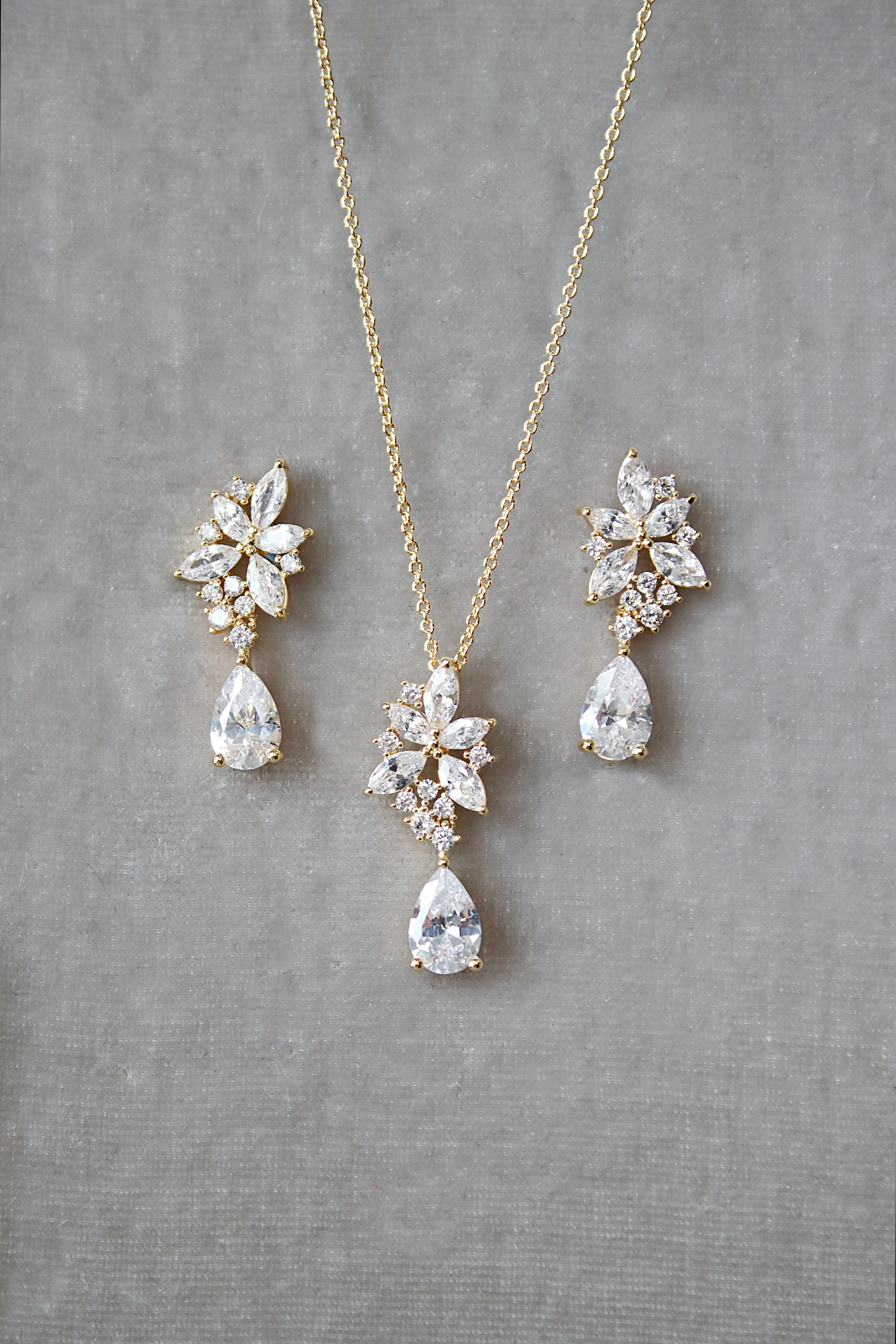 BELLA Bridal Drop Earrings and Necklace Set