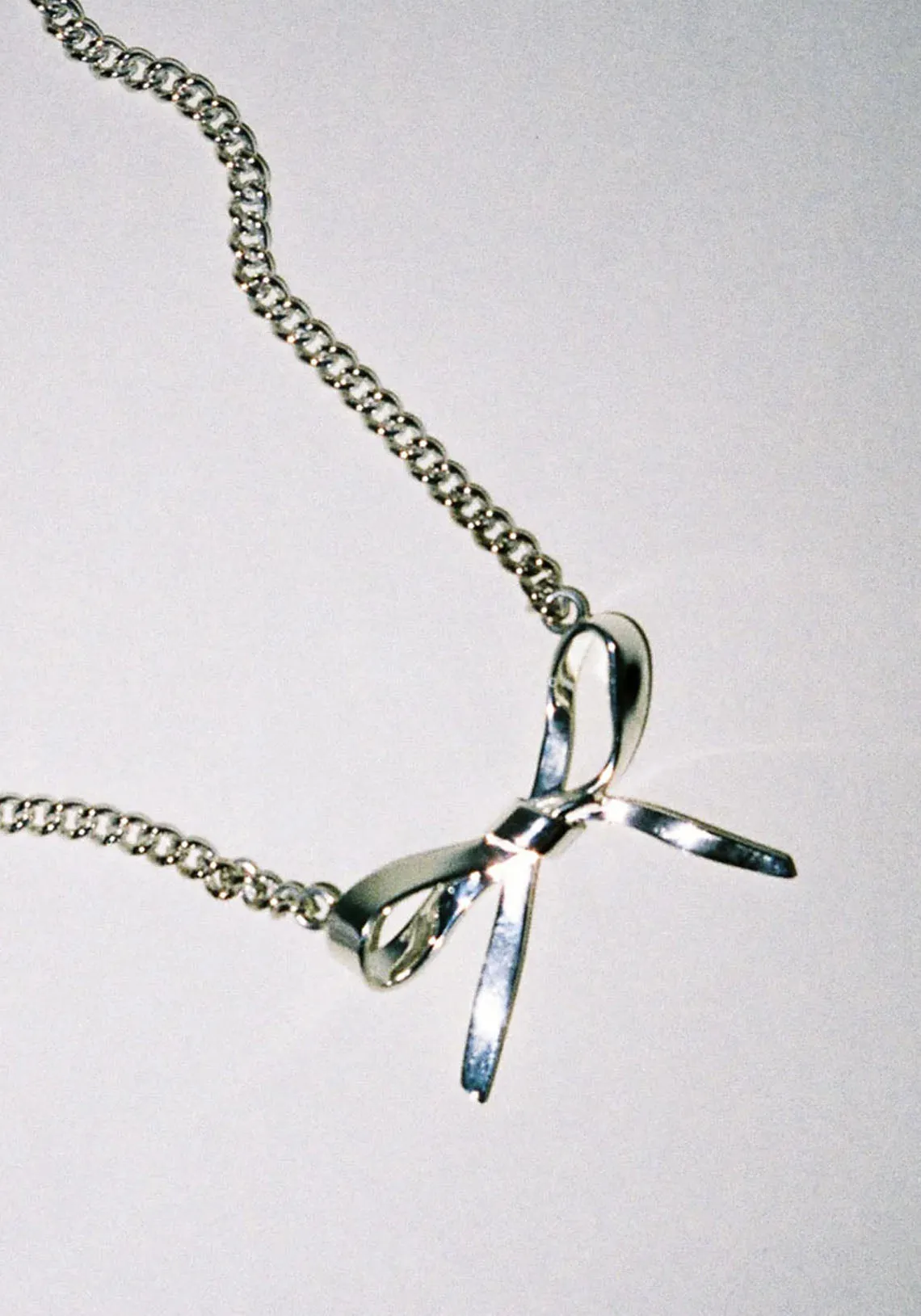 BOW NECKLACE LARGE SILVER