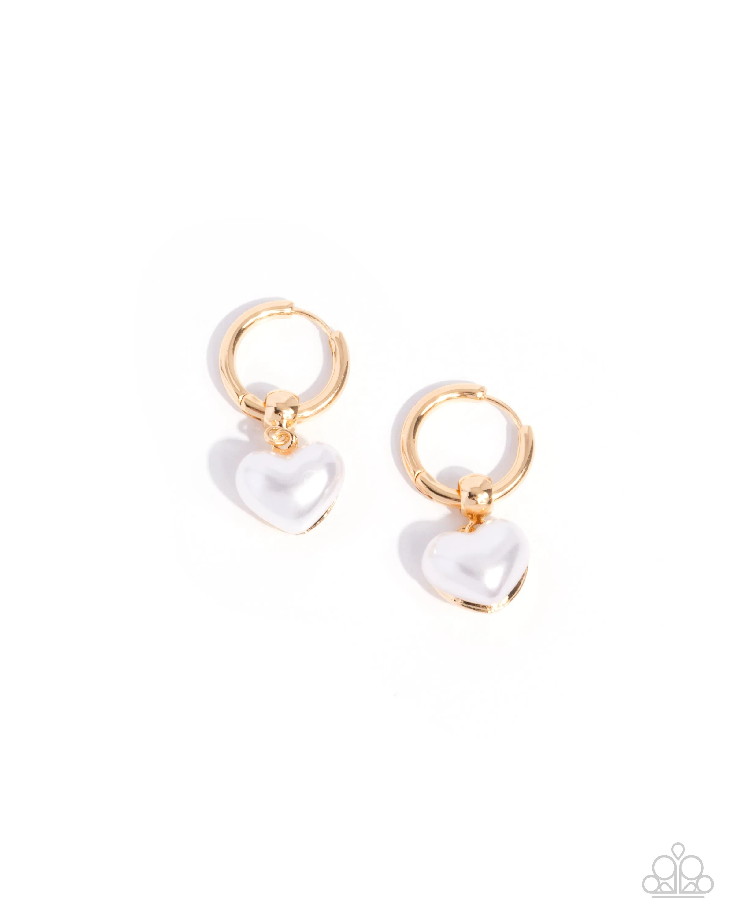 Carriage Chic • Gold