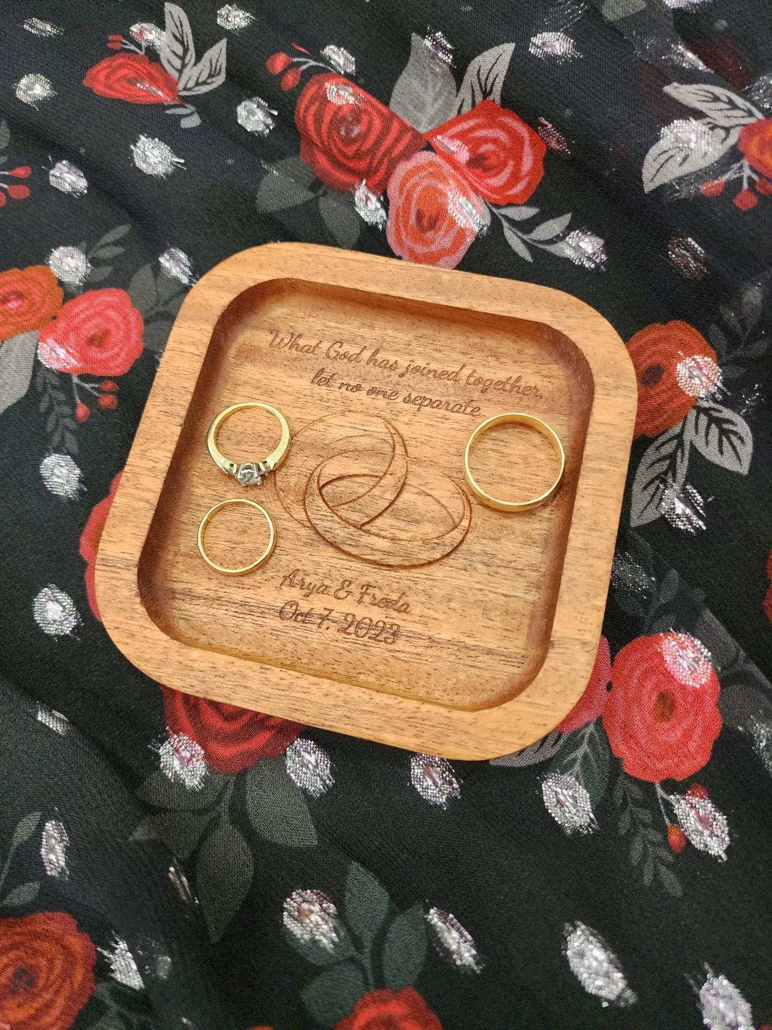 Carved Wedding Rings Tray