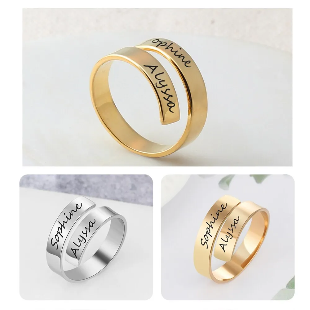 Couple ring with name engraved