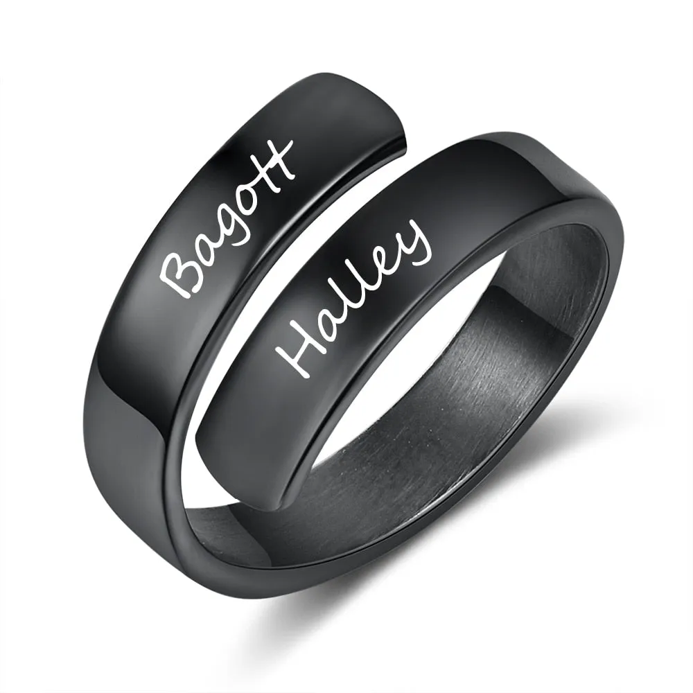 Couple ring with name engraved