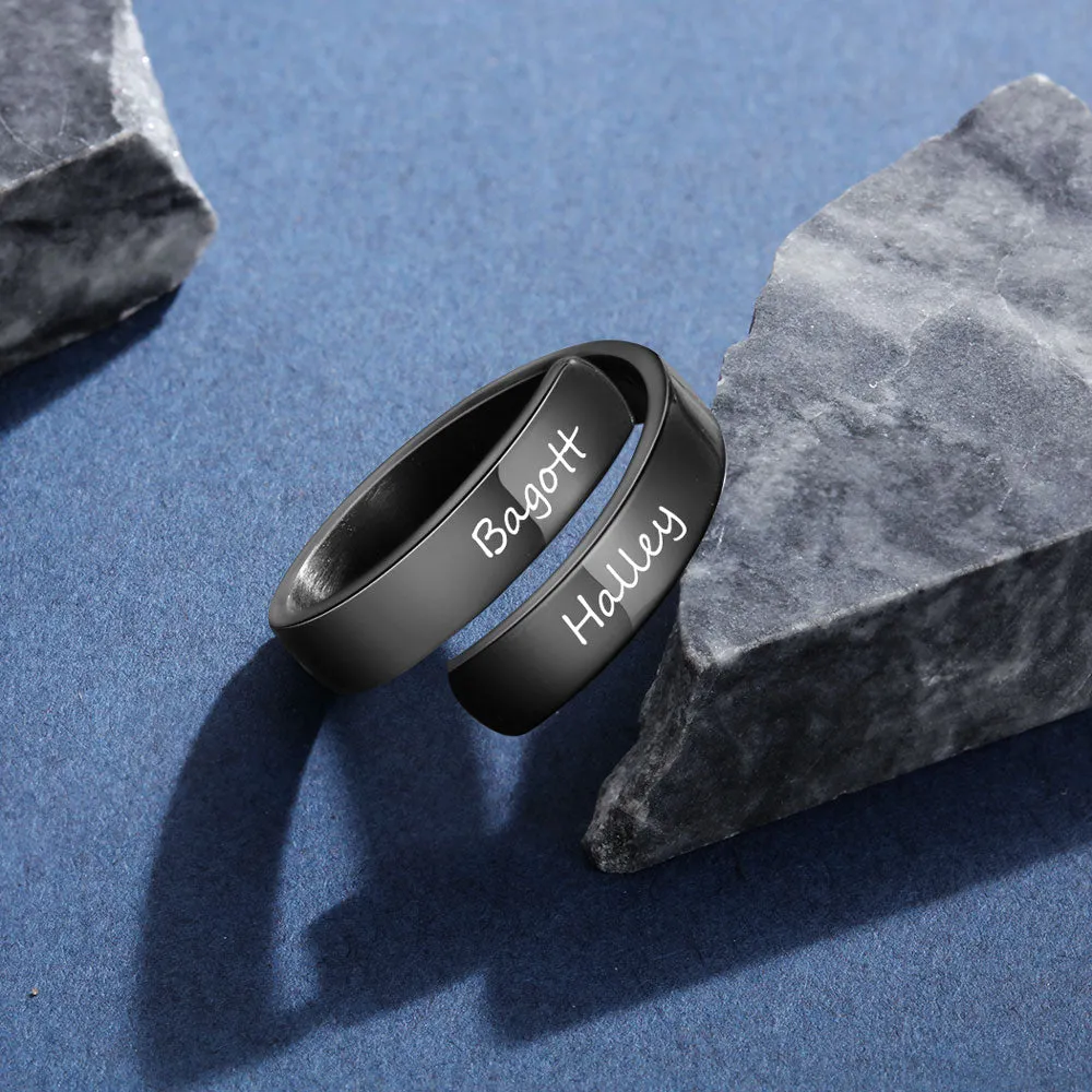 Couple ring with name engraved