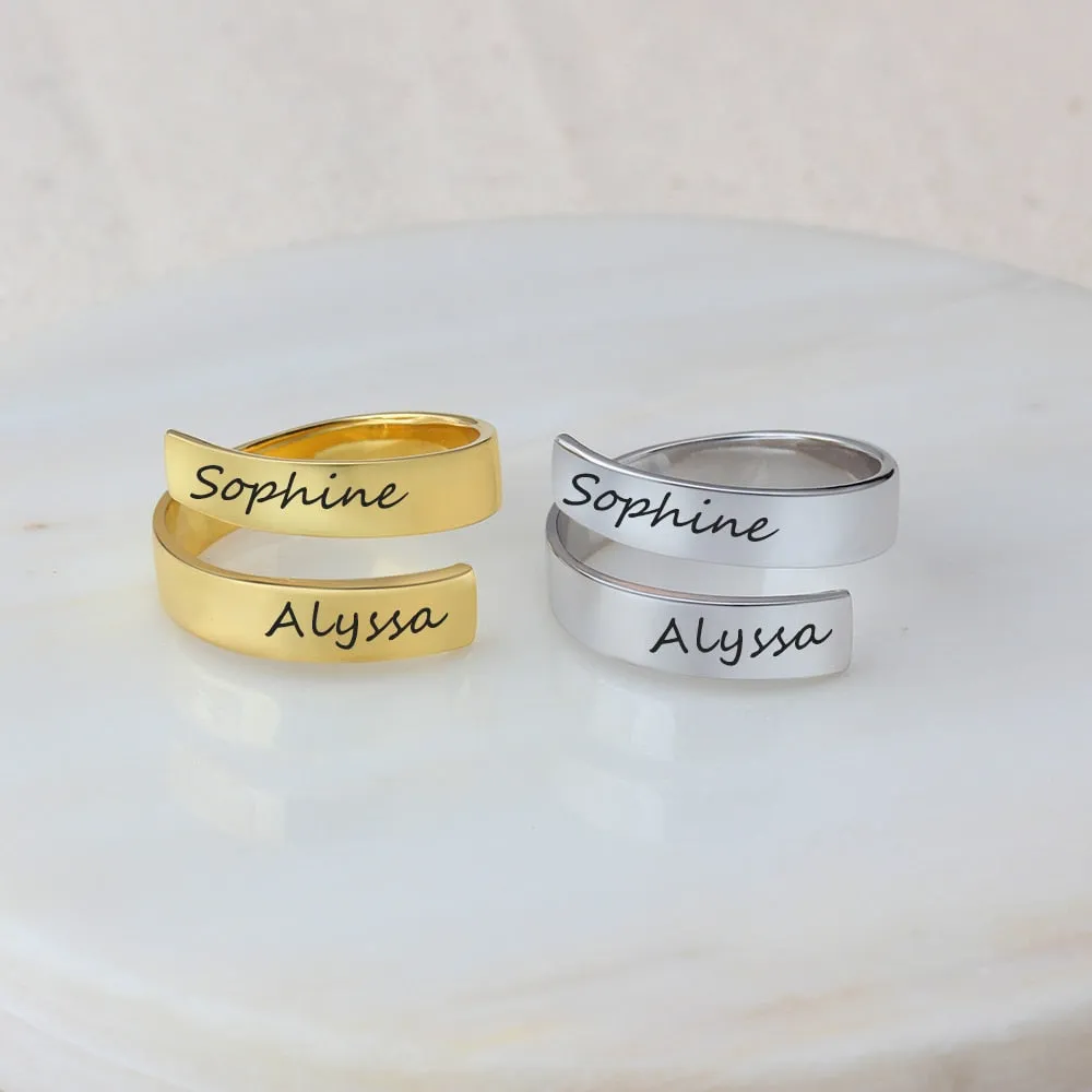 Couple ring with name engraved