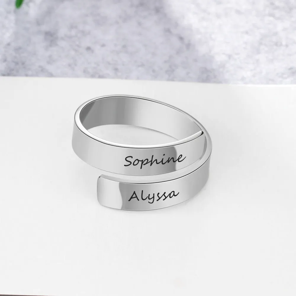 Couple ring with name engraved