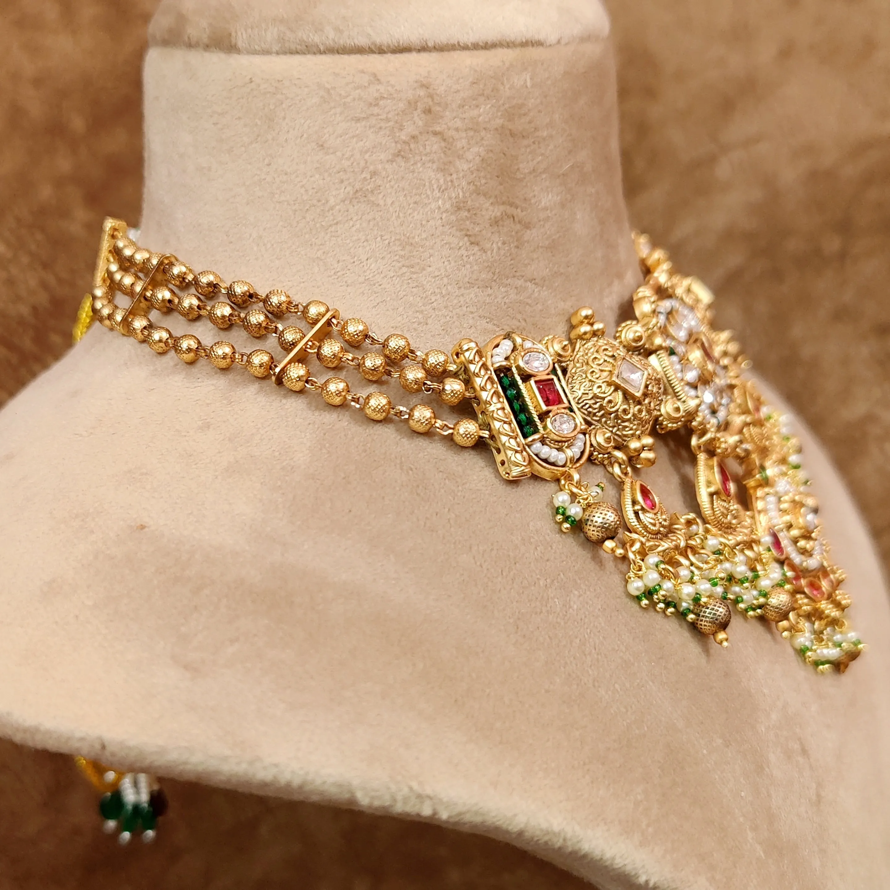 ETHNIC GOLD PLATED KUNDAN POLKI NECKLACE SET