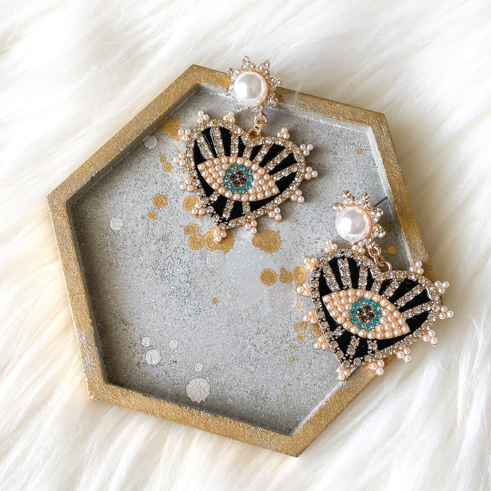 Eye   Heart Earrings