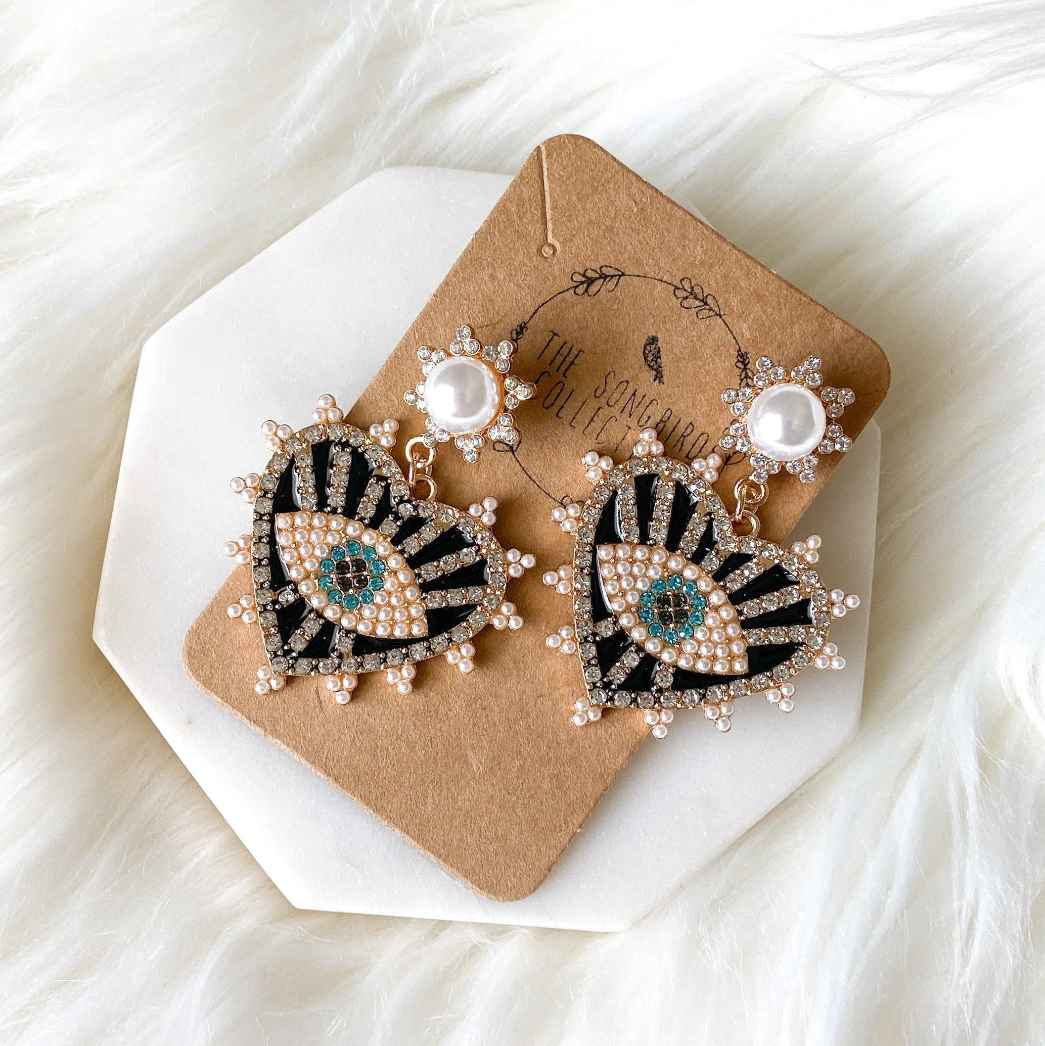 Eye   Heart Earrings