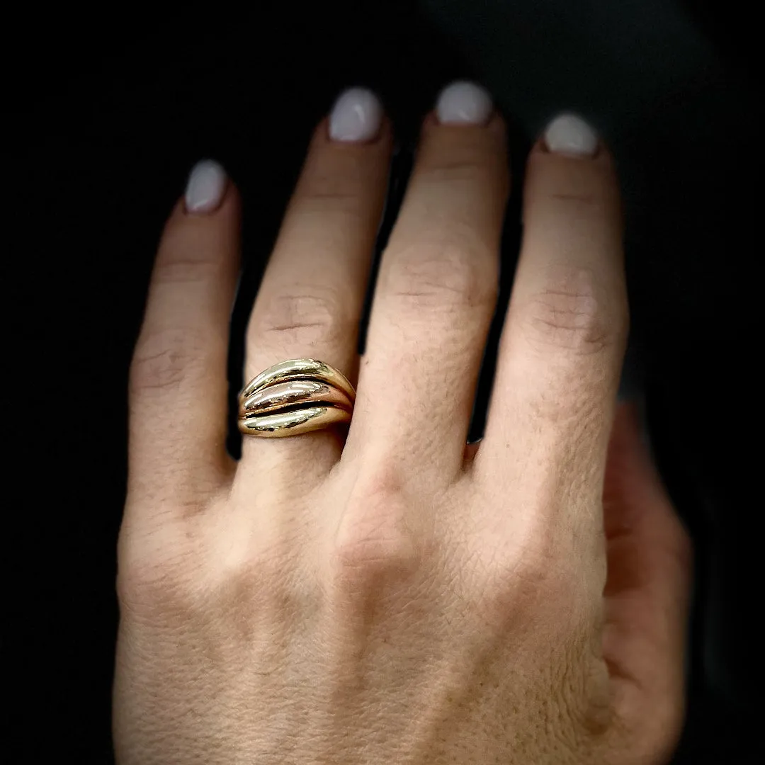 Ladies 14K Yellow Gold Waved Band Ring