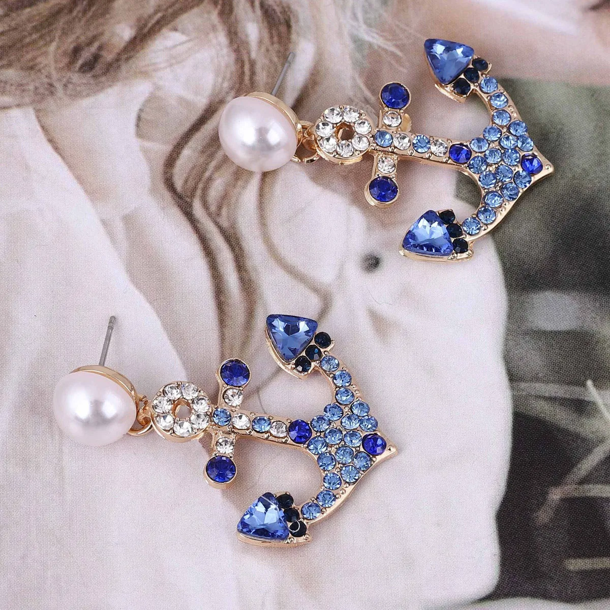 Loookus - Boat Anchor Pearl Earrings