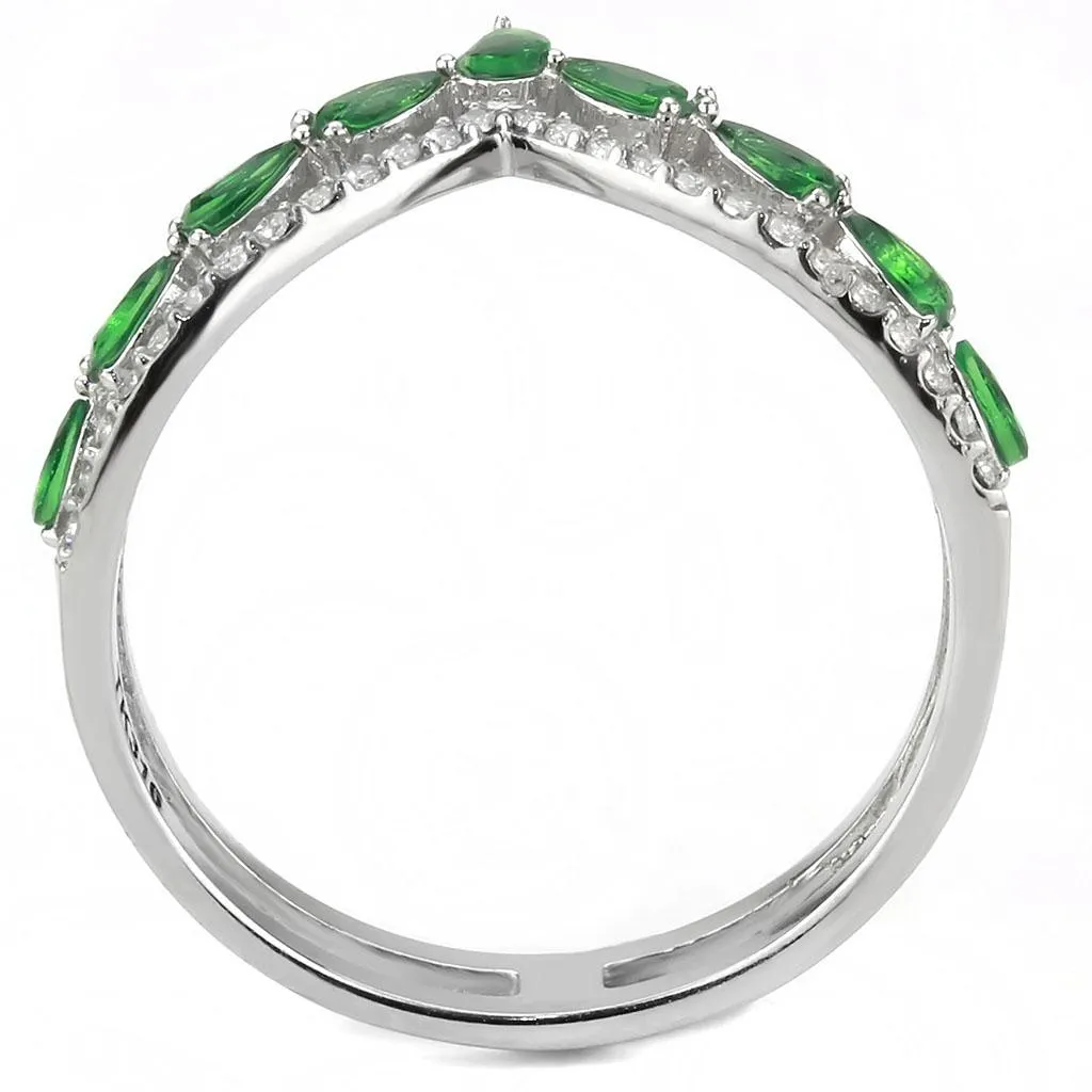 LOVCIA Elegant Stainless Steel Ring with Emerald-Colored Synthetic Glass Stone