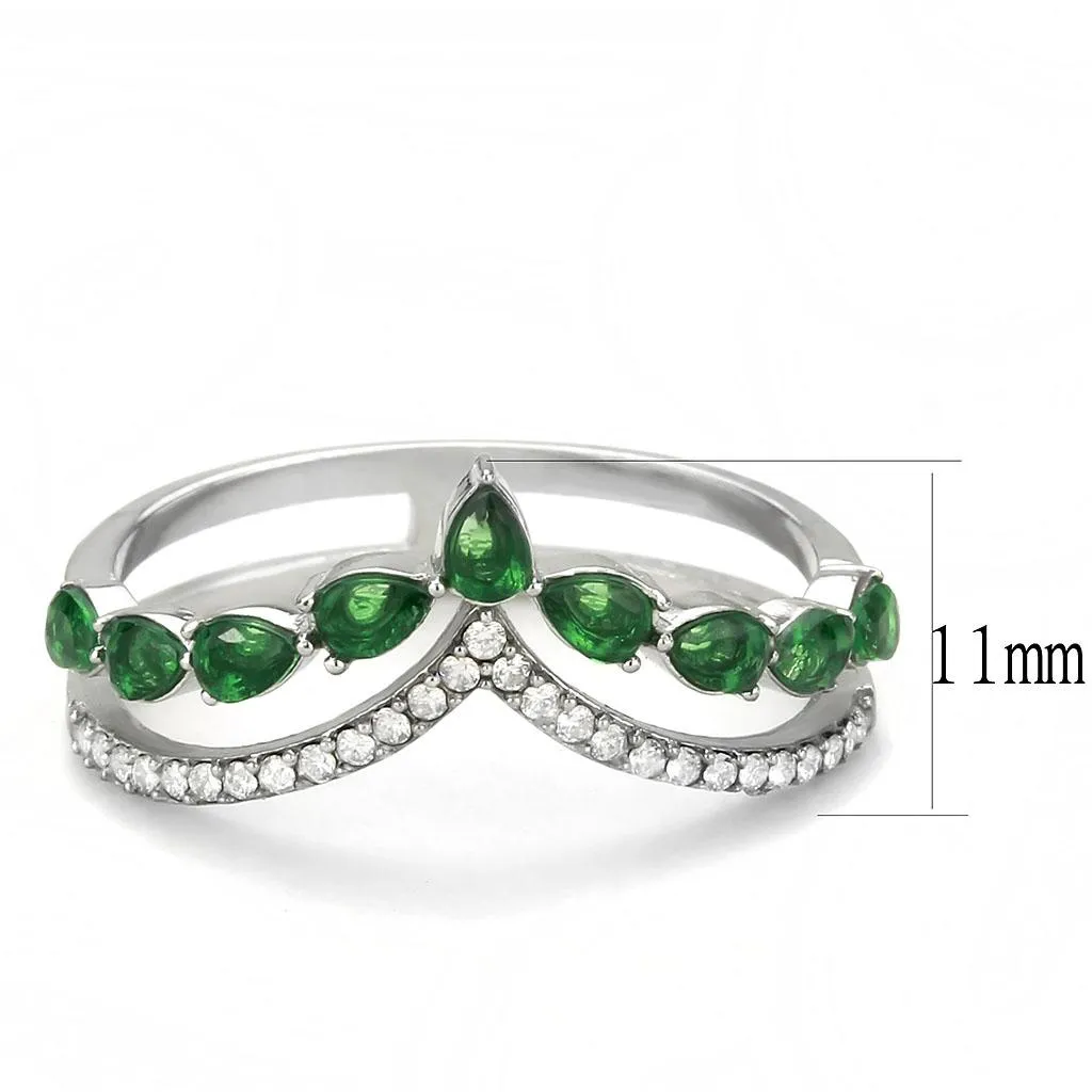 LOVCIA Elegant Stainless Steel Ring with Emerald-Colored Synthetic Glass Stone