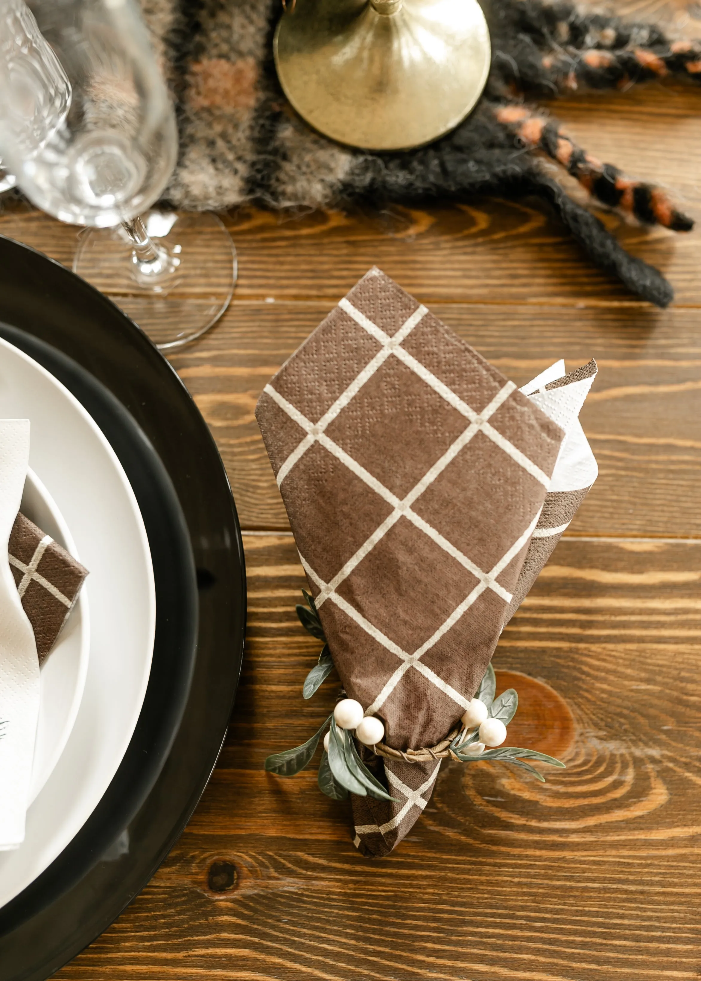 Mistletoe Napkin Ring