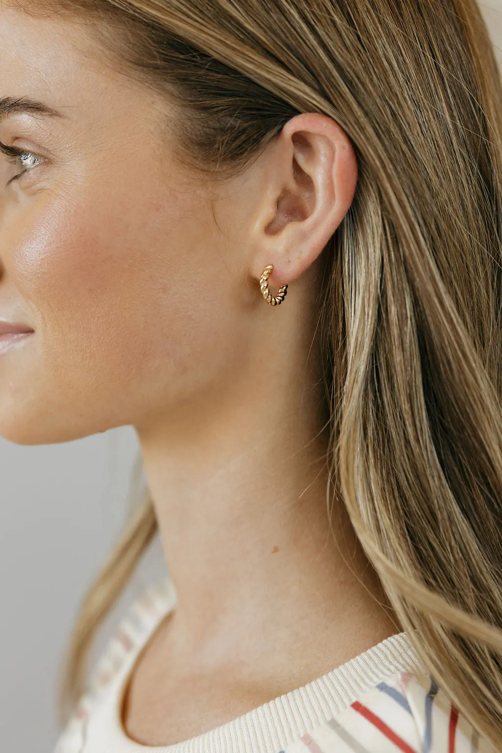Nettie Hoop Earrings-Gold