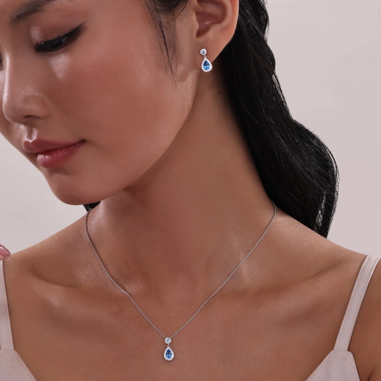 Oval Halo Drop Earrings E0590GNP00