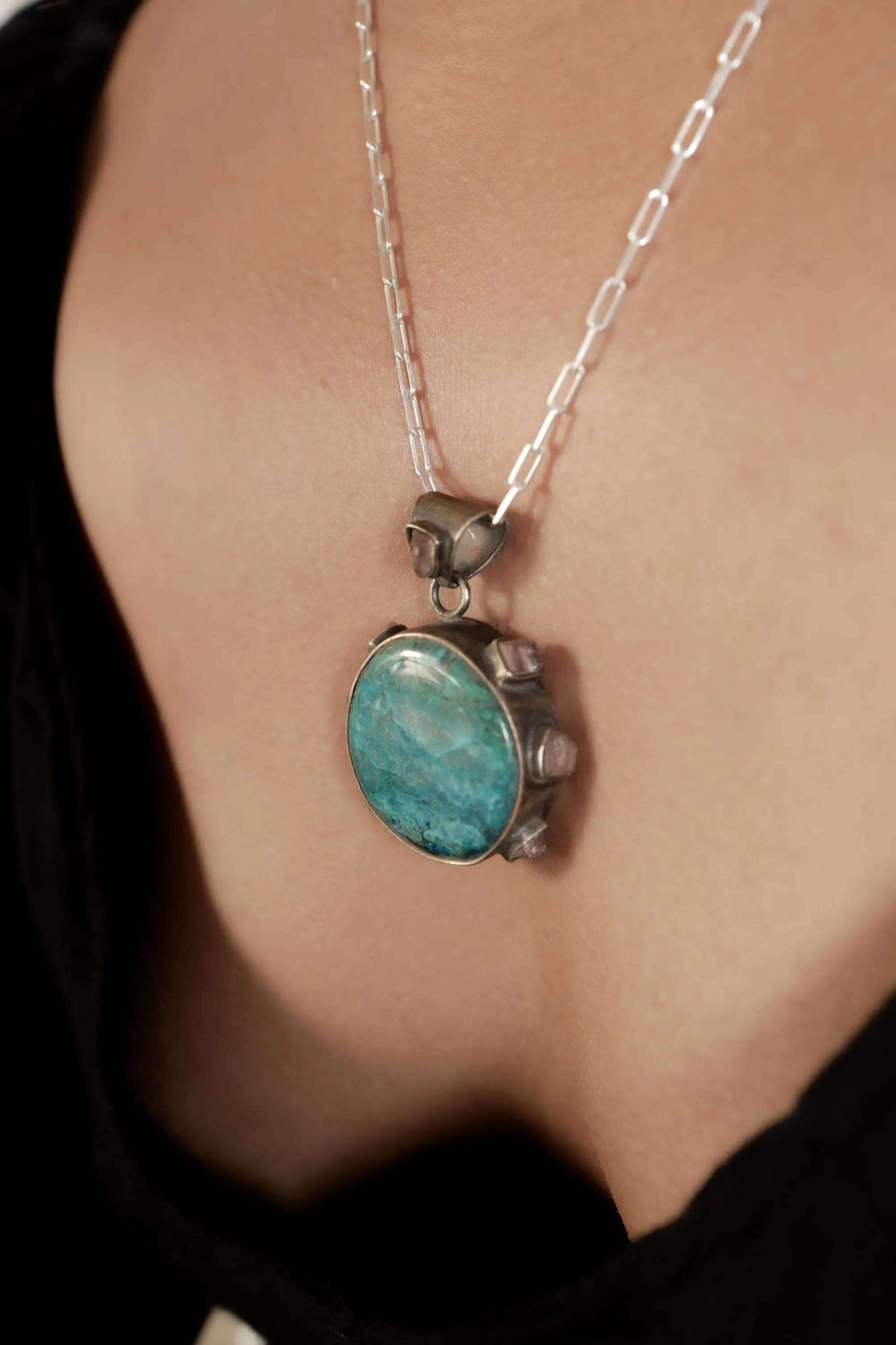 Rare Gem Silica Chrysocolla & 7 Australian raw Amethyst Chunks - Crystal Pendant - 925 Sterling Silver - Oxidised, Brush Textured