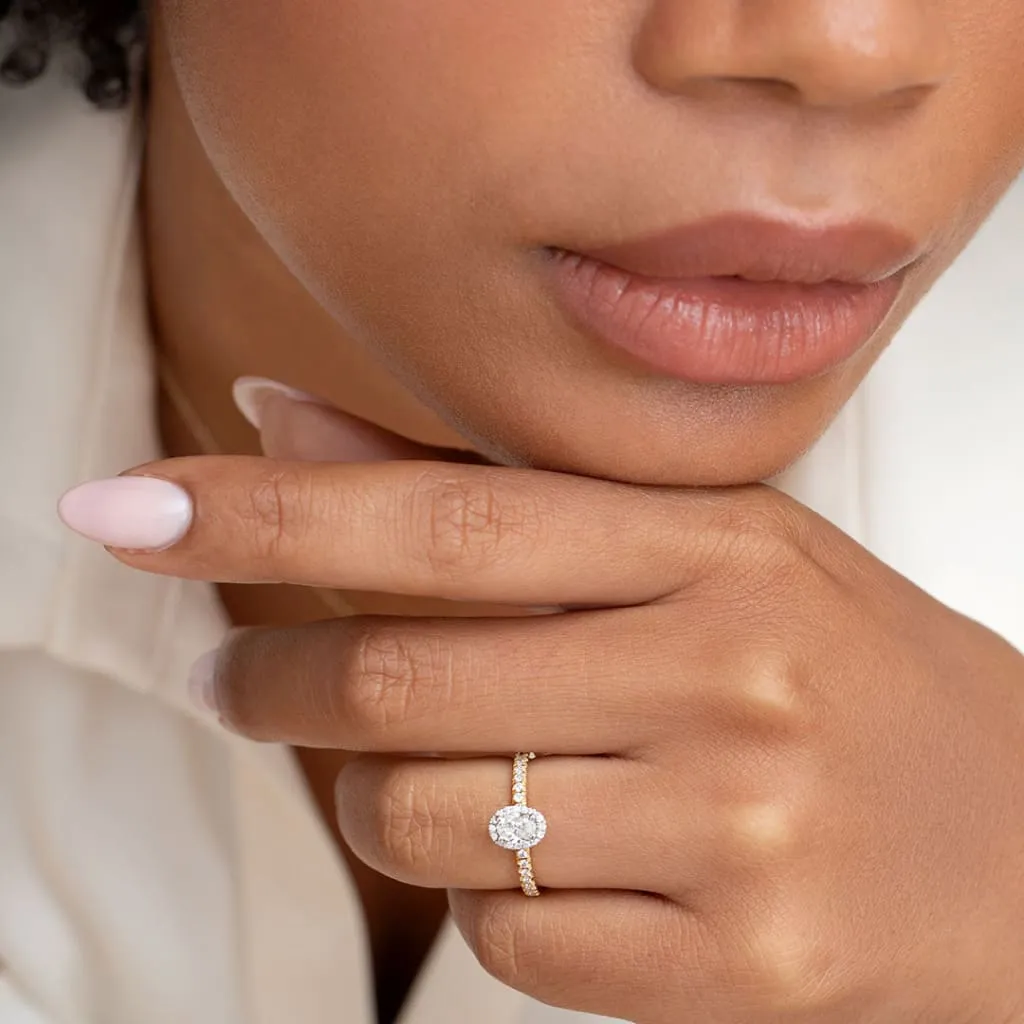 ROOK 0.65ct | Oval Halo Diamond Set in 18ct Gold