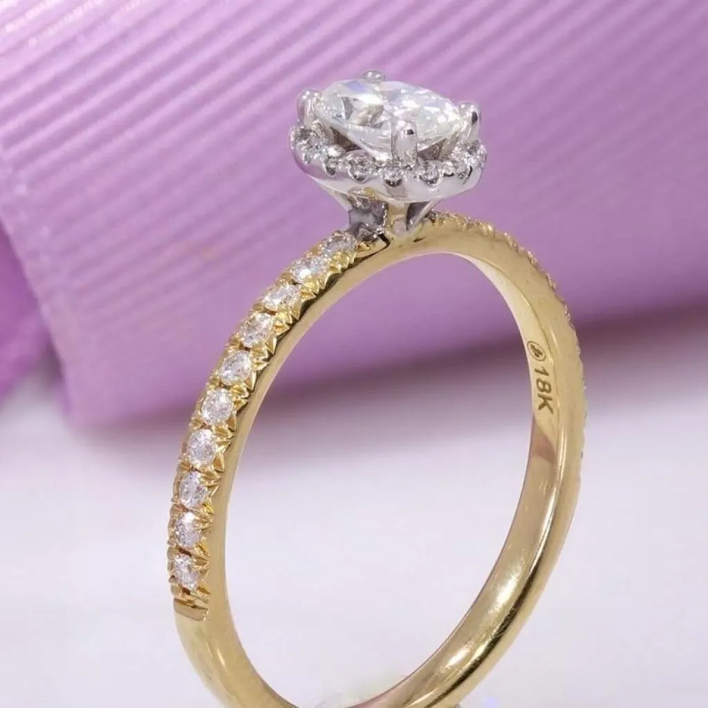 ROOK 0.65ct | Oval Halo Diamond Set in 18ct Gold