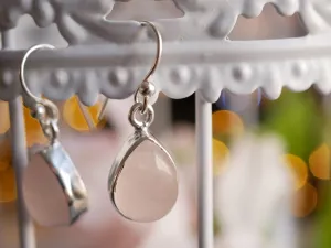 Rose Quartz Akoni Earrings - Teardrop