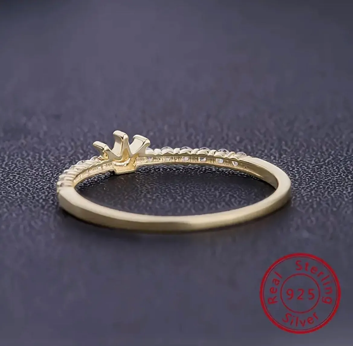Sparkling Zircon Crown Ring