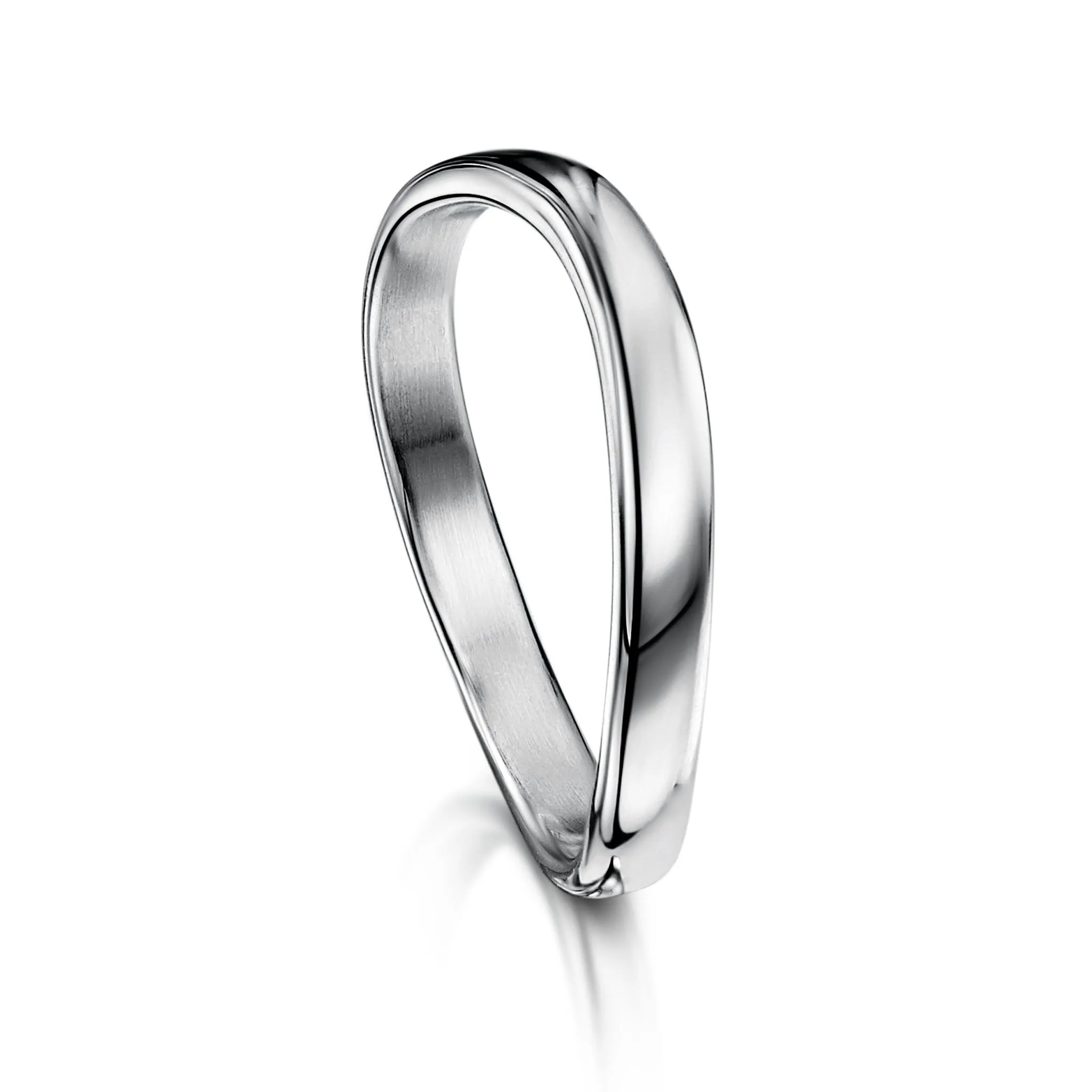 Wave Ring in Platinum