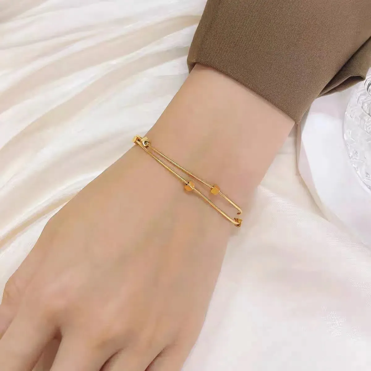Women Dainty Gold Layered Bracelets